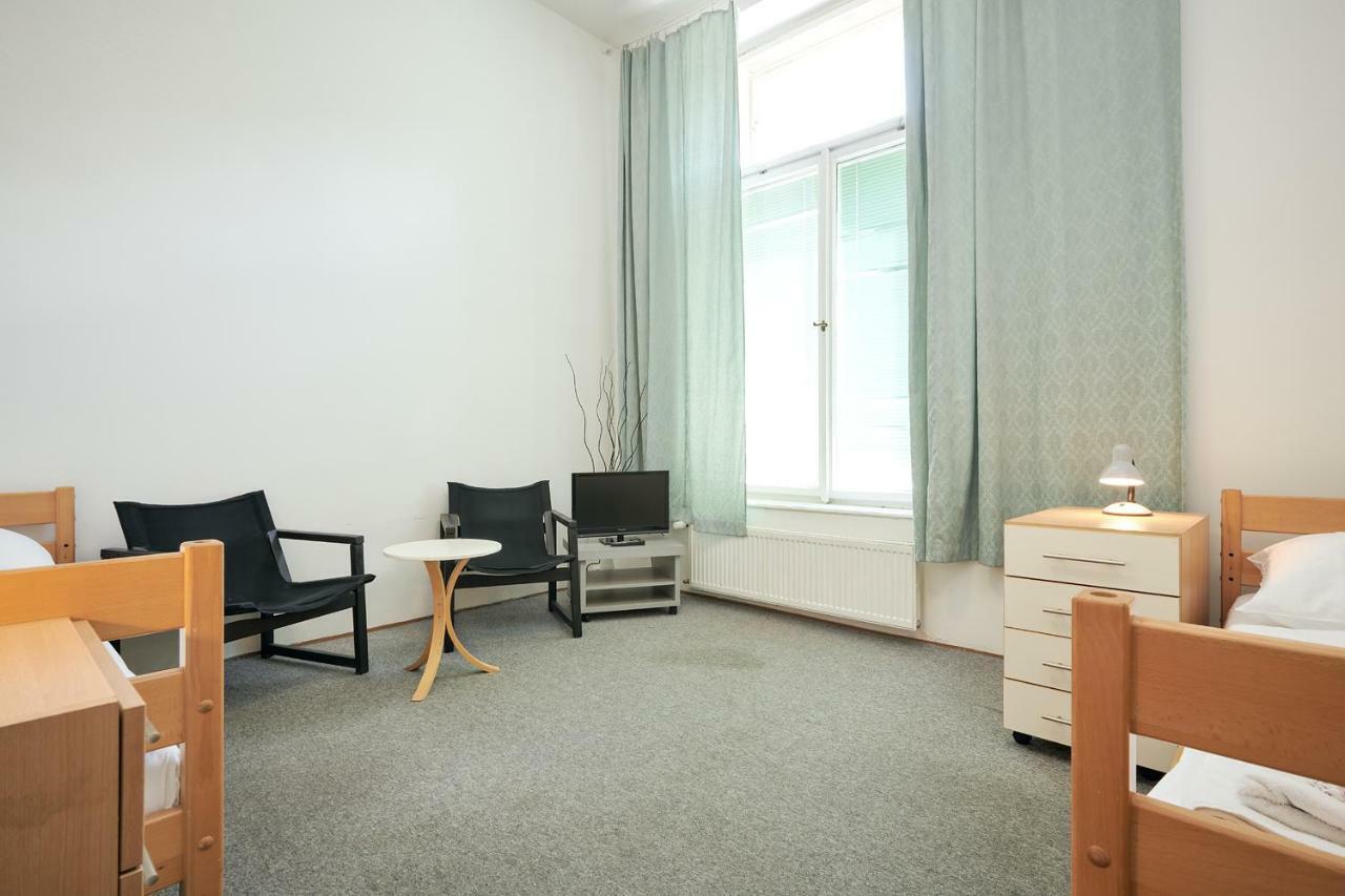 Hostel Mikoláše Alše Praha Exteriér fotografie