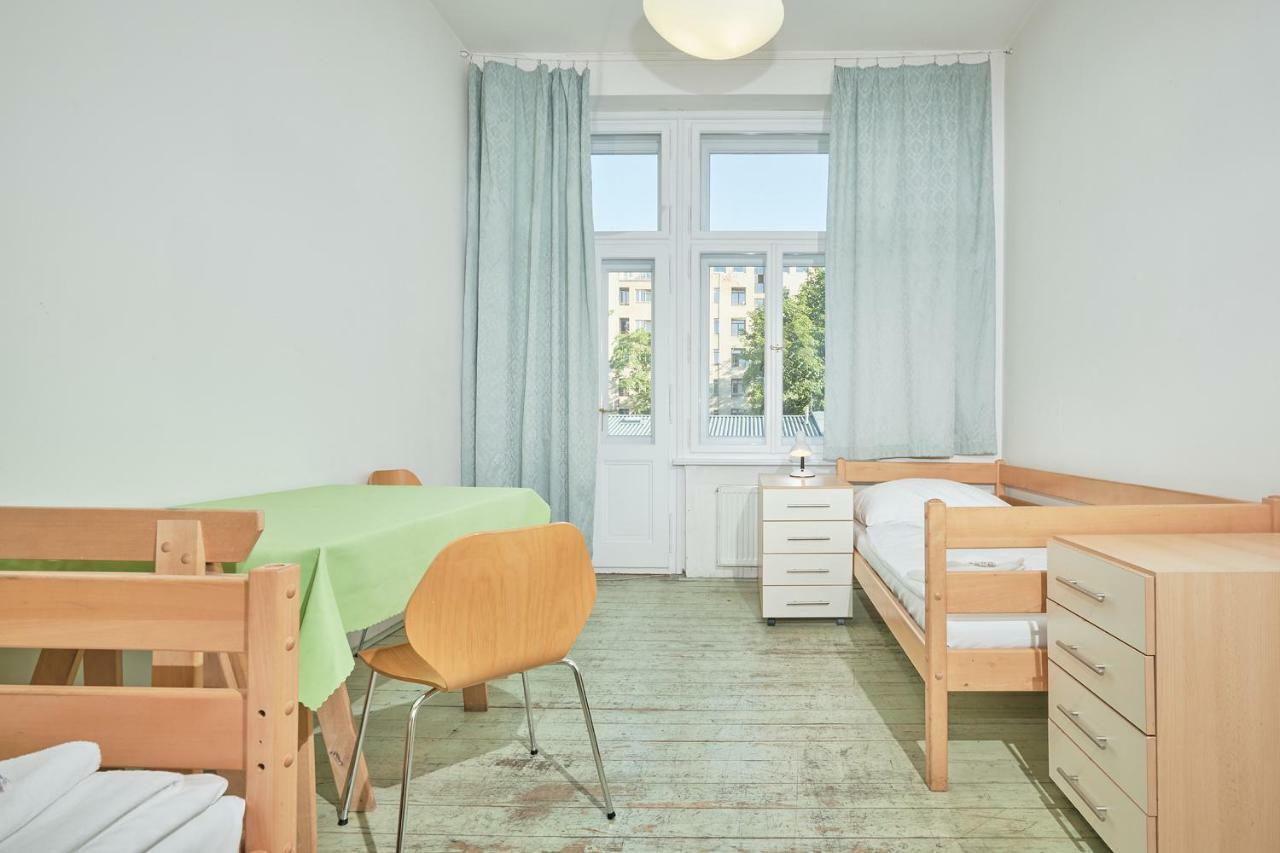 Hostel Mikoláše Alše Praha Exteriér fotografie